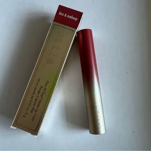 BNIB Stay All Day Matte Lip Color in Kiss & Makeup